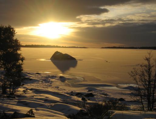 [Auringonlasku Ly�kiss� talvella 2006]